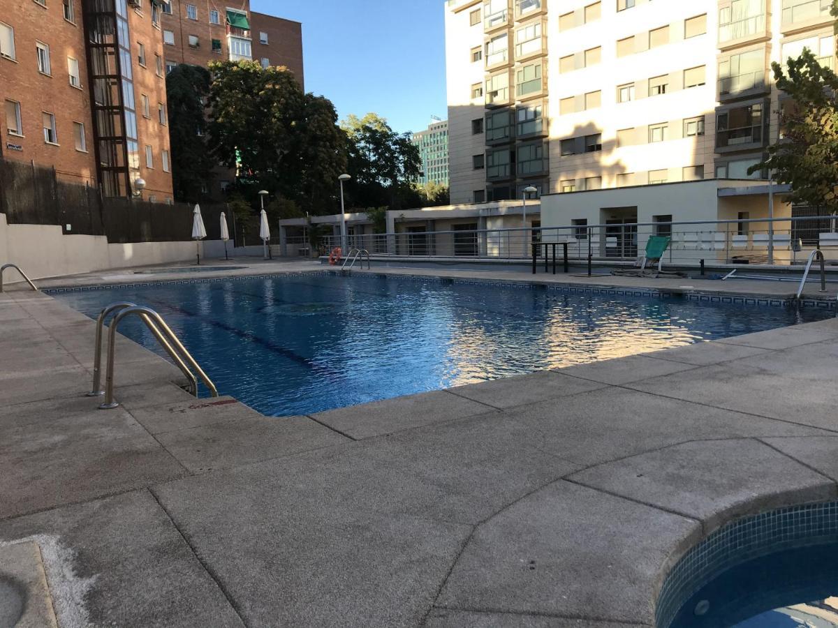 Super Deluxe Villa With Free Parking Madrid Center Luaran gambar